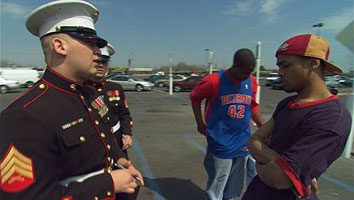 FAHRENHEIT 9/11 di Michael Moore