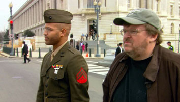 FAHRENHEIT 9/11 di Michael Moore