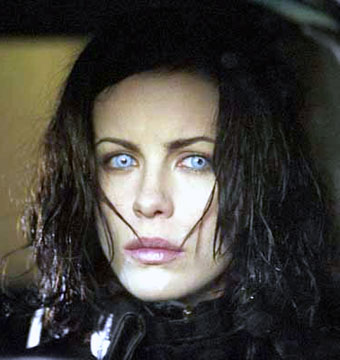 Kate Beckinsale in UNDERWORLD