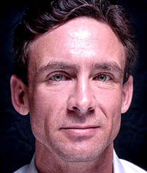 CHUCK PALAHNIUK