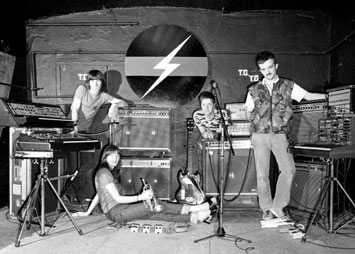 THROBBING GRISTLE